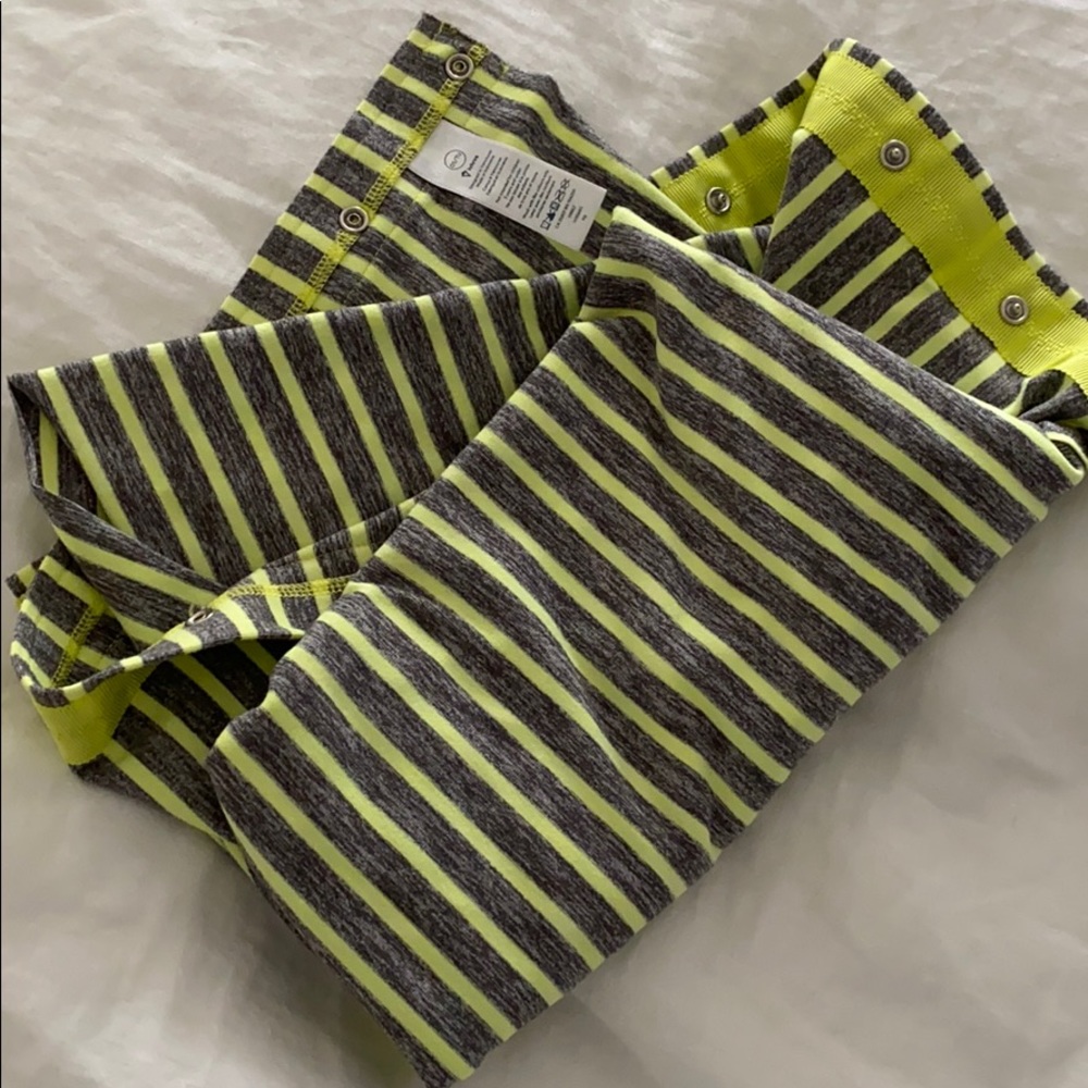 Ivivva by Lululemon scarf gray/bright yellow